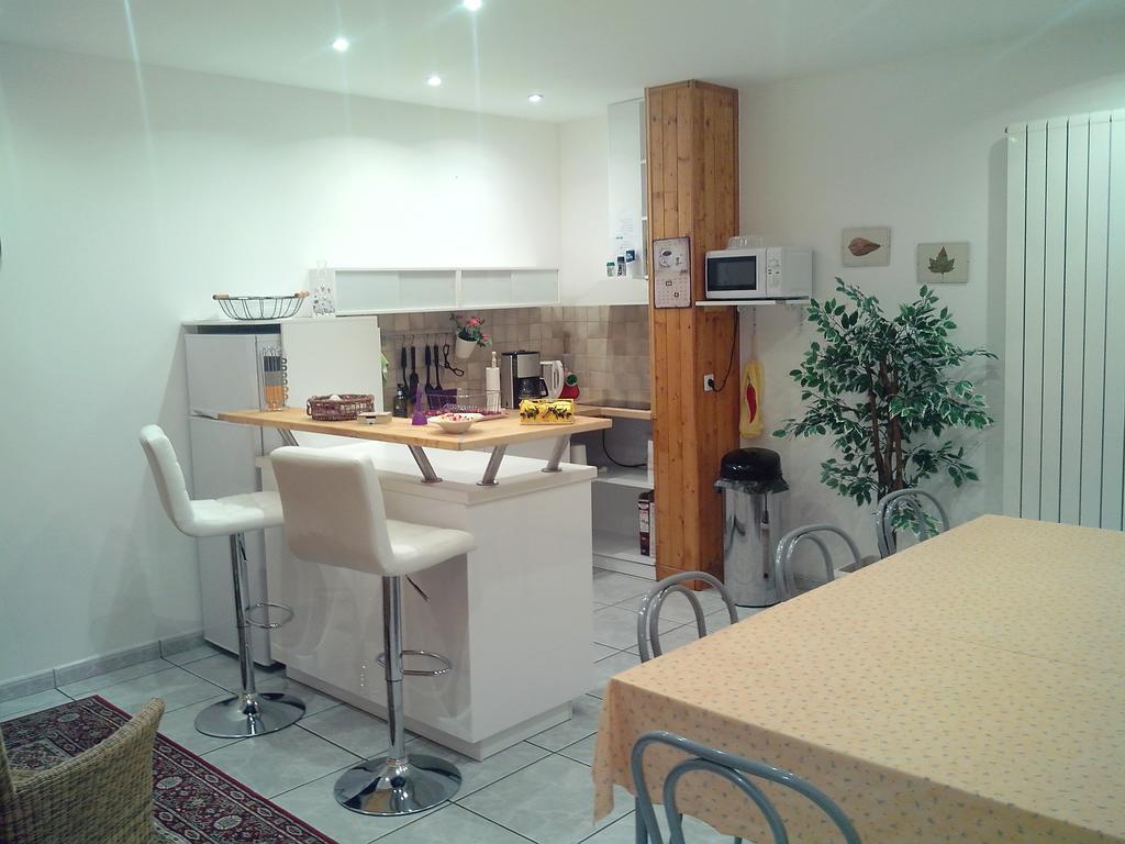 Le Panorama - Chambres D'Hotes - Cuisine Disponible Vieille-Brioude Buitenkant foto